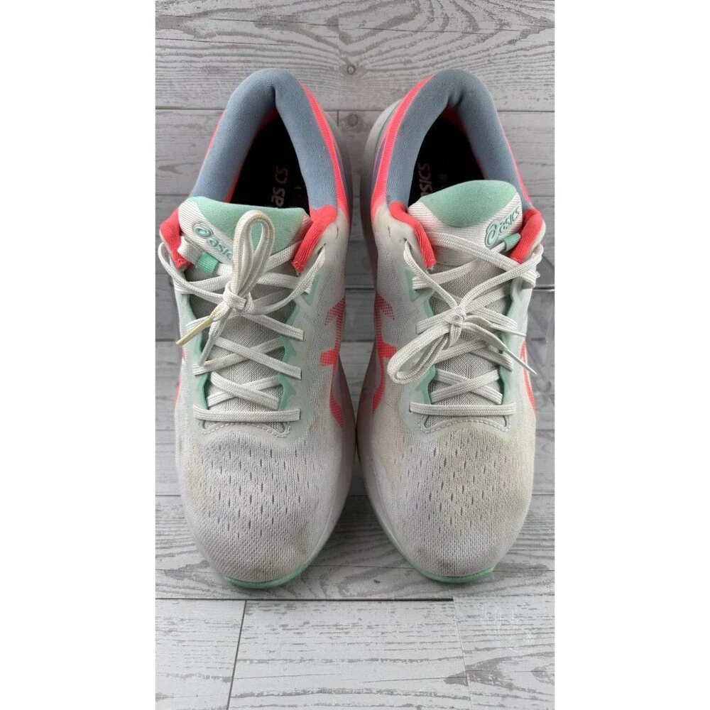 Asics wear tread